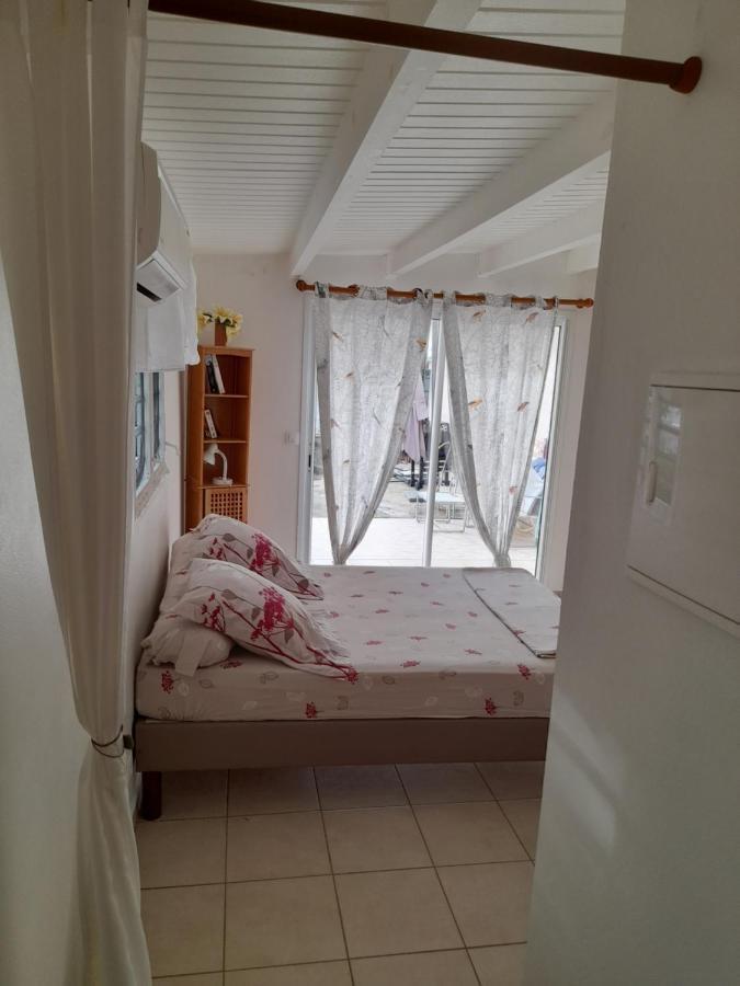 Le Studio De Jeannine Apartment กาเปสแตร์-แบล-โล ภายนอก รูปภาพ