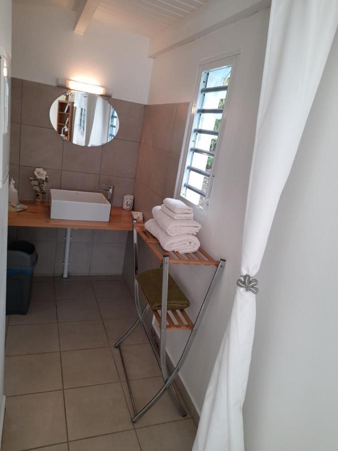 Le Studio De Jeannine Apartment กาเปสแตร์-แบล-โล ภายนอก รูปภาพ