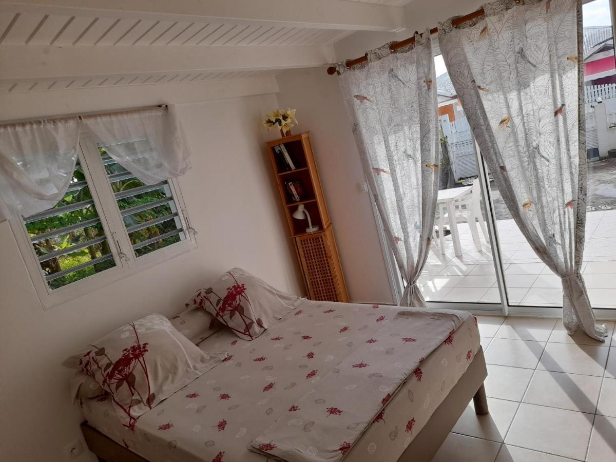 Le Studio De Jeannine Apartment กาเปสแตร์-แบล-โล ภายนอก รูปภาพ